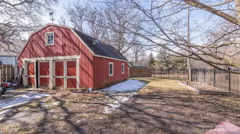 99 N Maple Rd, Saline, MI 48176 photo 10