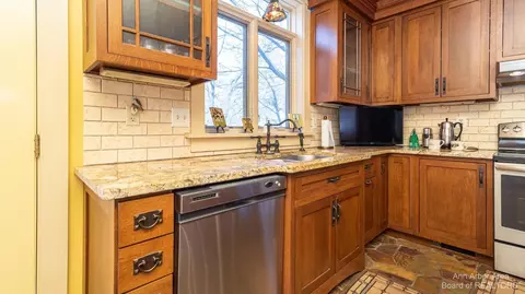 99 N Maple Rd, Saline, MI 48176 photo 30