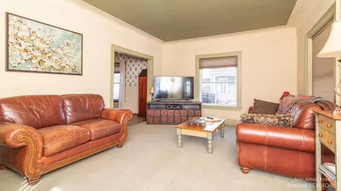 99 N Maple Rd, Saline, MI 48176 photo 12