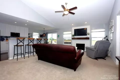 248 Willowbridge Dr, Dundee, MI 48131 photo 16