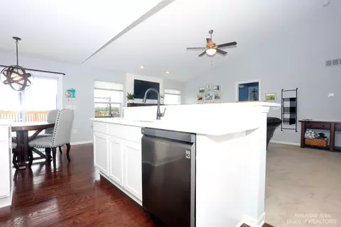 248 Willowbridge Dr, Dundee, MI 48131 photo 14