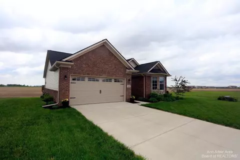 248 Willowbridge Dr, Dundee, MI 48131 photo 5