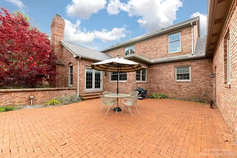 1806 Brookview Dr, Saline, MI 48176 photo 5