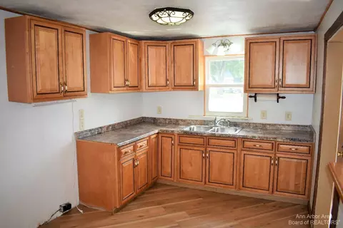6939 N Custer Rd, Monroe, MI 48162 photo 6
