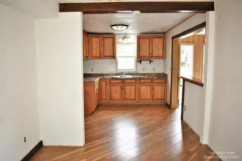 6939 N Custer Rd, Monroe, MI 48162 photo 8