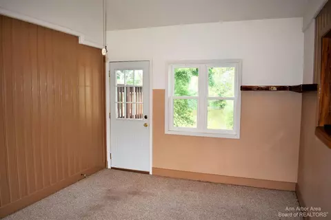 6939 N Custer Rd, Monroe, MI 48162 photo 4