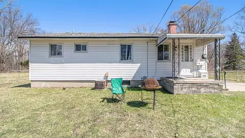 8290 Kempa St, Romulus, MI 48174 photo 18