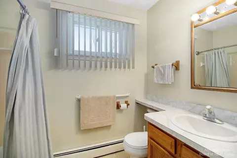 8290 Kempa St, Romulus, MI 48174 photo 10
