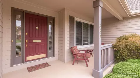 383 E Castlebury Cir, Saline, MI 48176 photo 5