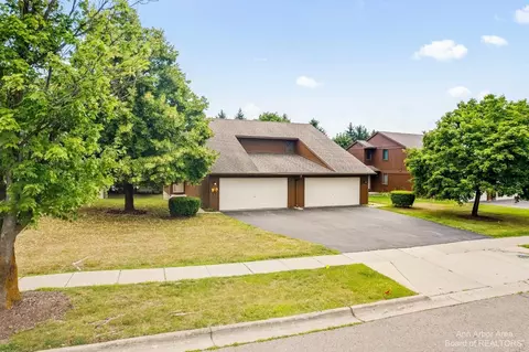 546 Echo Ct, Saline, MI 48176 photo 1
