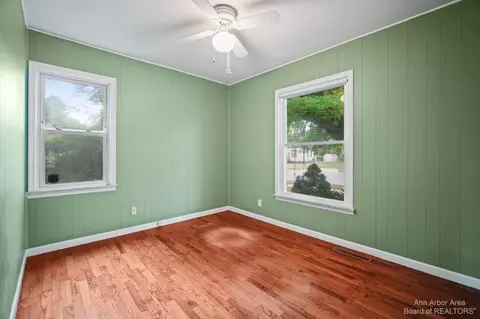 370 Everett St, Milan, MI 48160 photo 18