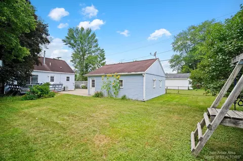 370 Everett St, Milan, MI 48160 photo 30