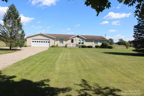 2425 Grey Tower, Jackson, MI 49201 photo 1
