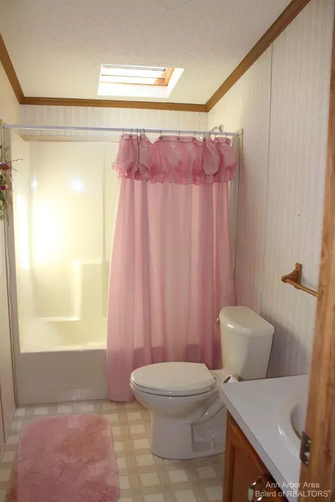 2425 Grey Tower, Jackson, MI 49201 photo 9