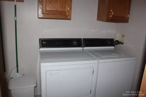 2425 Grey Tower, Jackson, MI 49201 photo 14