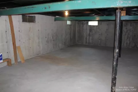 2425 Grey Tower, Jackson, MI 49201 photo 17