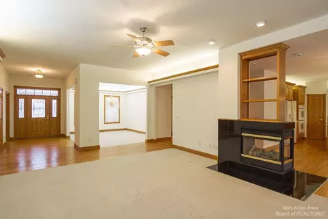 11679 Calkins Rd, Carleton, MI 48117 photo 6