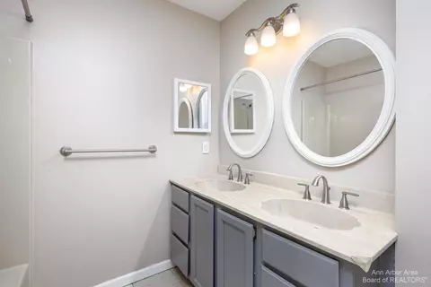 5950 Bellwether Dr, Saline, MI 48176 photo 27