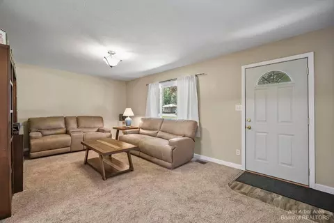 4033 Haviland Dr, Adrian, MI 49221 photo 8