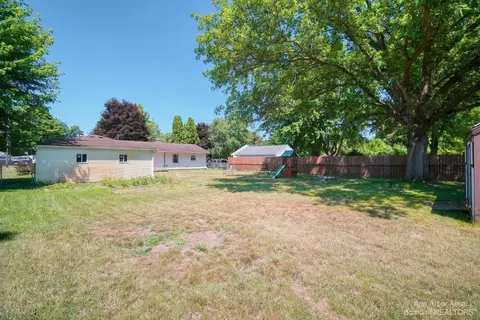 4033 Haviland Dr, Adrian, MI 49221 photo 27