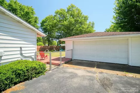 4033 Haviland Dr, Adrian, MI 49221 photo 14