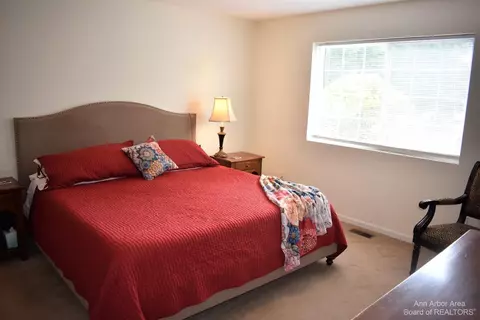601 Carriage Dr, Tecumseh, MI 49286 photo 11