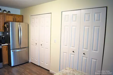 601 Carriage Dr, Tecumseh, MI 49286 photo 9