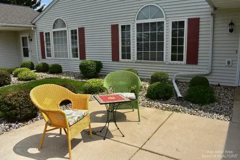 601 Carriage Dr, Tecumseh, MI 49286 photo 21