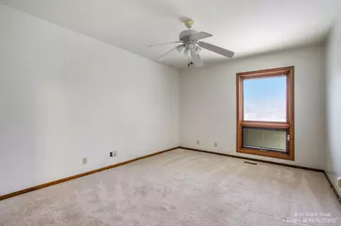 1075 W Bemis Rd, Saline, MI 48176 photo 33