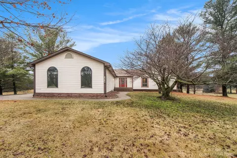 1075 W Bemis Rd, Saline, MI 48176 photo 1