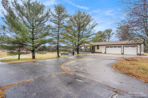 1075 W Bemis Rd, Saline, MI 48176 photo 8