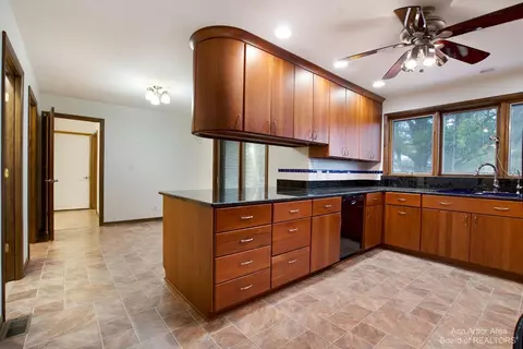 1075 W Bemis Rd, Saline, MI 48176 photo 14