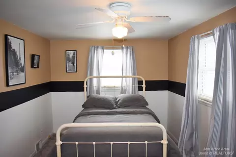 8008 Hipp St, Taylor, MI 48180 photo 23