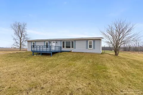 9721 Shaw Hwy, Britton, MI 49229
