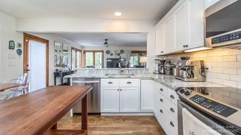 2011 Mccormick, Saline, MI 48176 photo 14