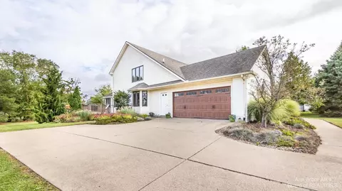 2011 Mccormick, Saline, MI 48176 photo 3