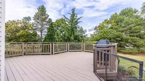 2011 Mccormick, Saline, MI 48176 photo 8