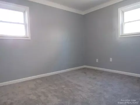 22256 Studio St, Taylor, MI 48180 photo 6