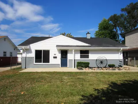 22256 Studio St, Taylor, MI 48180 photo 1