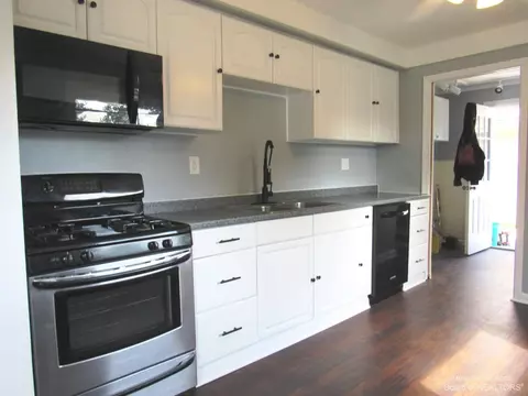 22256 Studio St, Taylor, MI 48180 photo 3