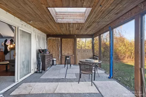 4949 S Jackson Rd, Jackson, MI 49201 photo 14
