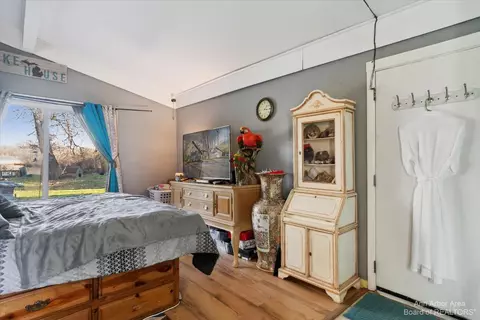 4949 S Jackson Rd, Jackson, MI 49201 photo 17