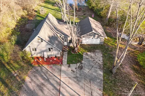 4949 S Jackson Rd, Jackson, MI 49201 photo 1