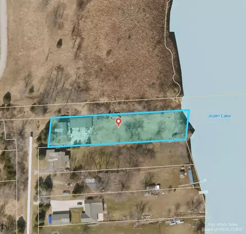 8087 Roepke Ct, Gregory, MI 48137 photo 1