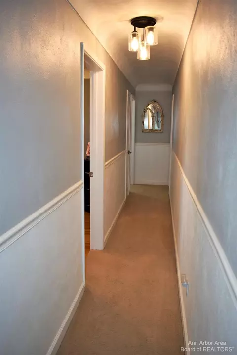 1262 Valetta Dr, Temperance, MI 48182 photo 13