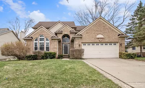 3984 Palisades Blvd, Ypsilanti, MI 48197