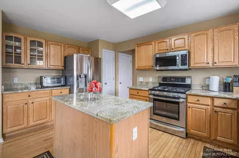 3715 Noble Dr, Dexter, MI 48130 photo 7