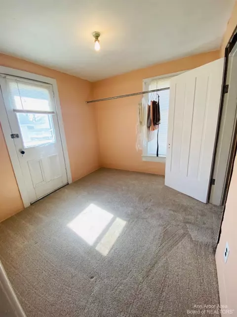 424 E Front St, Adrian, MI 49221 photo 7