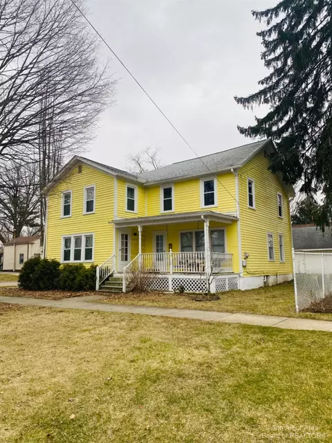 424 E Front St, Adrian, MI 49221
