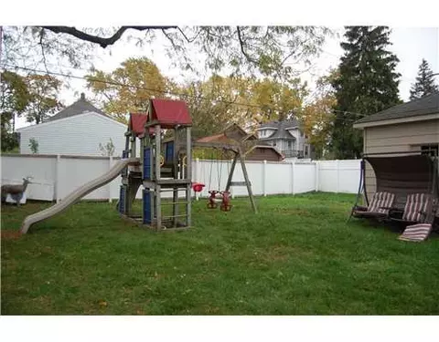 224 Riverview, Monroe, MI 48162 photo 5